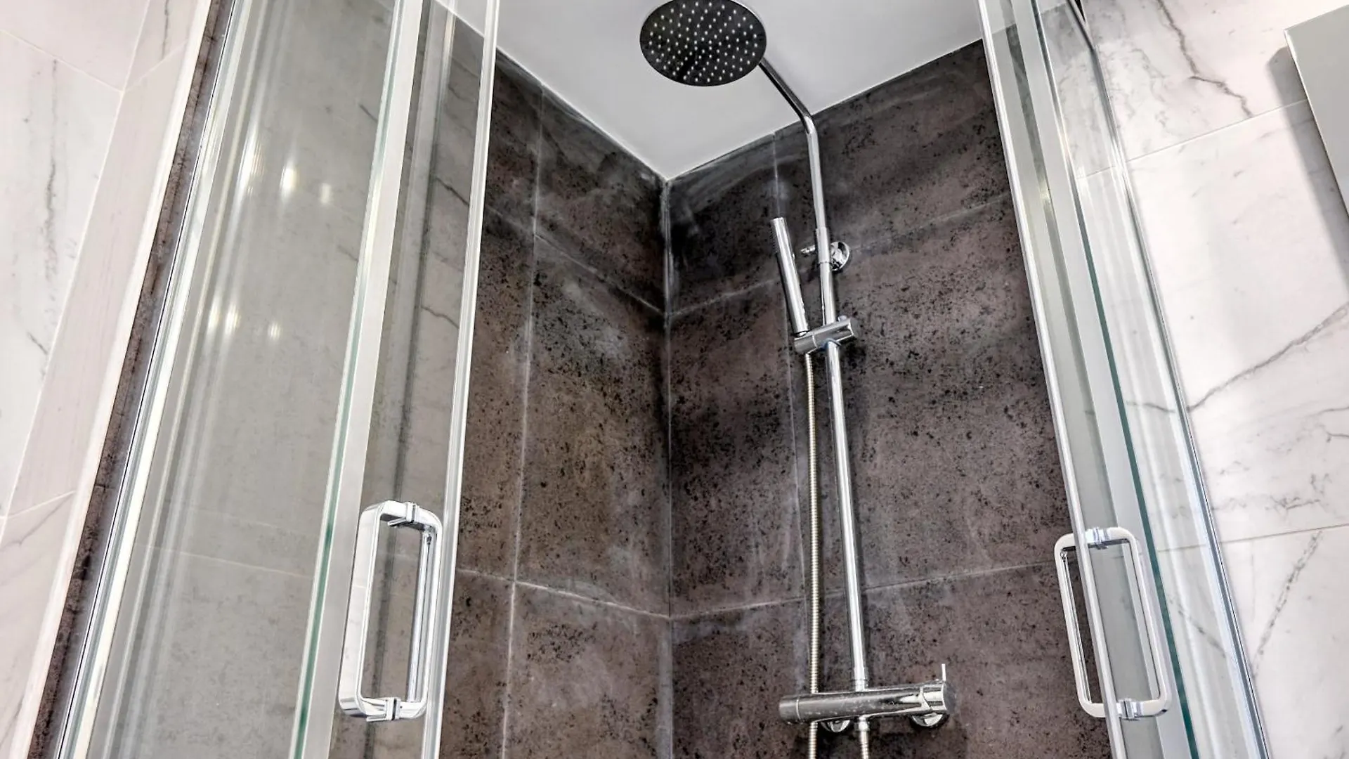 Apartamento Beco Santa Emilia 4O, A Home In Madeira Funchal